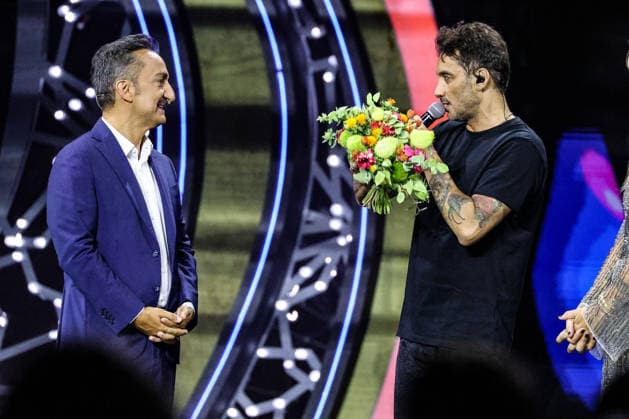 IPA87001335 - Nicola Savino and Fabrizio Moro on stage at La Notte dei Fiori in Sanremo. during LA NOTTE DEI FIORI - SANREMO ESTATE, Music Concert in SANREMO, Italy, July 25, 2026  Copyright: xRenataxRoattino LiveMediax xx 87001335