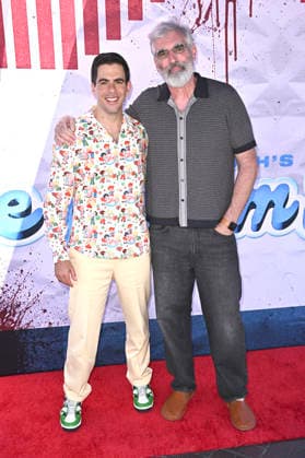 Eli Roth und Benjamin Byron Davis beim Photocall zum Kinofilm Ice Cream Man auf der San Diego Comic-Con International 2026 am Kansas City Barbeque. San Diego, 24.07.2026 *** Eli Roth and Benjamin Byron Davis at the photo call for the movie *Ice Cream Man* at San Diego Comic-Con International 2026 at Kansas City Barbeque in San Diego, July 24, 2026 Foto:xD.xStarbuckx xFuturexImagex ice_6740