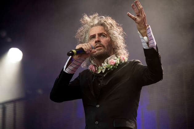 The Flaming Lips performing live at Somerset House for The Summer Series, London 25 June 2026 The Flaming Lips performing live at Somerset House for The Summer Series, London 25 June 2026 Wayne Coyne ,lead singer The Flaming Lips are an American rock band formed in Oklahoma, in ˜83. They are three-time Grammy-Award winners. The Flaming Lips are one of the most enduring, influential, unpredictable, and globally respected bands of their generation., Credit:Dafydd Owen Dafydd Owen - B5377 Avalon United Kingdom, London  Copyright: xDafyddxOwenx xDafyddxOwenx-xB5377x xAvalonx 1118737194