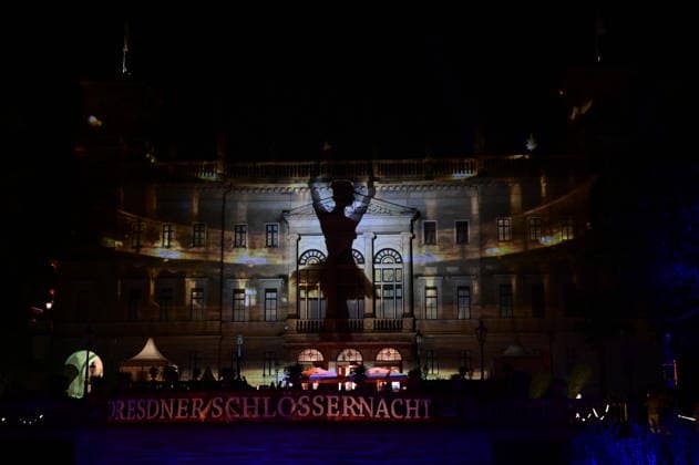 Lichtprojektion am Schloss Albrechtsberg bei der 16. Dresdner Schlössernacht 2026 an den Elbschlössern. Dresden, 25.07.2026 *** Light show at Albrechtsberg Palace during the 16th Dresden Palace Night 2026 at the Elbe Palaces in Dresden, July 25, 2026 Copyright: xMatthiasxWehnertx