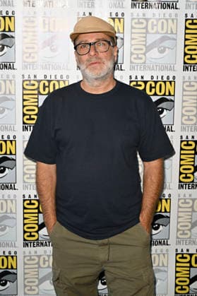 H. Jon Benjamin beim Photocall zur Animationsserie Bob s Burgers auf der San Diego Comic-Con International 2026 im Hilton Bayfront Hotel. San Diego, 25.07.2026 *** H Jon Benjamin at the photo call for the animated series *Bob s Burgers* at San Diego Comic-Con International 2026 at the Hilton Bayfront Hotel in San Diego, July 25, 2026 Foto:xD.xStarbuckx xFuturexImagex burgers_6704