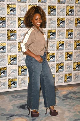 Teyonah Parris beim Photocall zu Apple TV Film Matchbox the Movie auf der San Diego Comic-Con International 2026 im Hilton Bayfront Hotel. San Diego, 25.07.2026 *** Teyonah Parris at the photocall for the Apple TV film *Matchbox the Movie* at San Diego Comic-Con International 2026 at the Hilton Bayfront Hotel in San Diego, July 25, 2026 Foto:xD.xStarbuckx xFuturexImagex matchbox_6706