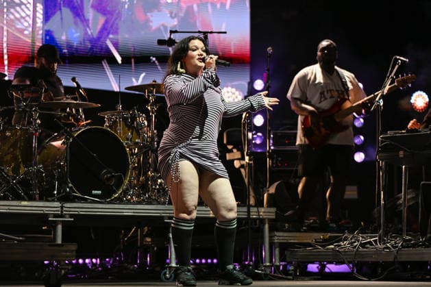 Nice Jazz Fest 2026, Day 3, July 25 Lola Young Nice Jazz Fest 2026, July 23–25, in the Albert I Garden, between the Masséna and Théâtre de Verdure stages 458551 July 25, 2026  Copyright: xL.Urmanx xStarfacex STAR_458551_040