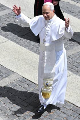 July 26, 2026, Italy, Italy: Pope Leo XIV waves at faithfuls after he delivered the Angelus prayer from the entrance of the Apostolic Palace overlooking Piazza della Liberta at the Papal summer residence in Castel Gandolfo, near Rome, Italy, 26 July 2026. ANSA RICCARDO ANTIMIANI. Italy Italy  - ZUMAa110 20260726_zaf_a110_018 Copyright: xRiccardoxAntimianix