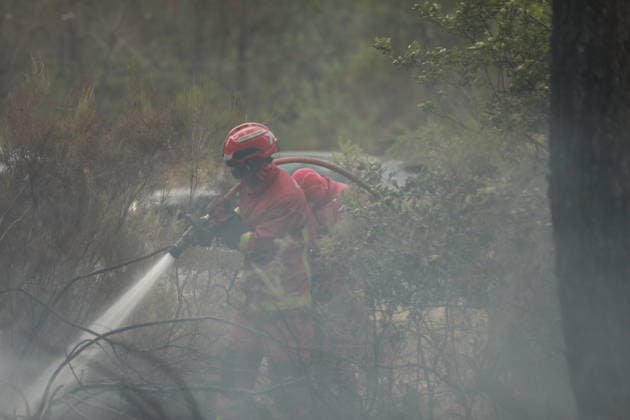 Wildfire continues to spread in France’s Gironde department GIRONDE, FRANCE - JULY 26: Firefighting operations continue as a major wildfire spreads across forest areas near Audenge in the Gironde department of southwestern France on July 26, 2026. Mohamad Salaheldin Abdelghani Alsayed Anadolu Gironde France. Editorial use only. Please get in touch for any other usage.  Copyright: x2026xAnadoluxMohamadxSalaheldinxAbdelghanixAlsayedx