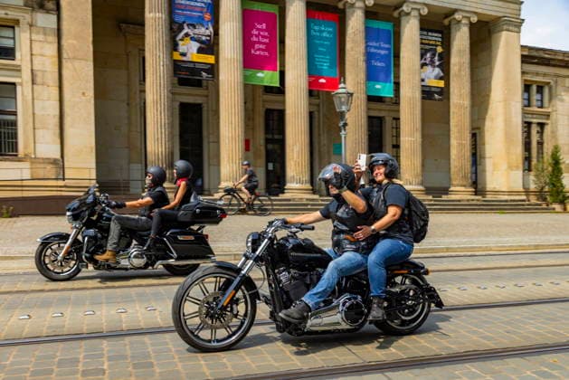 Biker Parade Harley Days Dresden, große Ausfahrt durch die Stadt, Dresden Sachsen Deutschland *** Harley Days Dresden Biker Parade, a big ride through the city, Dresden, Saxony, Germany