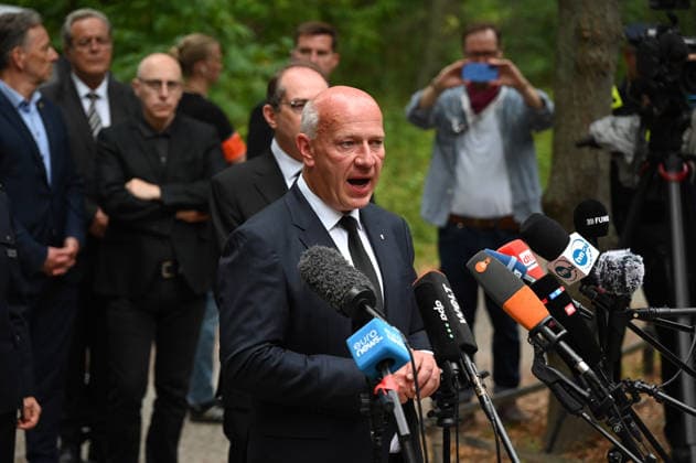 German Federal Minister of the Interior visits the scene of the incident in Berlin BERLIN, GERMANY – JULY 26: Berlin Mayor Kai Wegner speaks with journalists after visit the scene of the incident in Berlin, Germany, on July 26, 2026. Several people were injured after a vehicle drove into a crowd during the Christopher Street Day (CSD) Pride parade in central Berlin, according to local media reports. At least one person was killed and 15 others were injured in the vehicle collision, according to local media reports. Police and emergency services responded to the scene, while organizers ended the parade in the affected area. Volodymyr Sindieiev Anadolu Berlin Germany. Editorial use only. Please get in touch for any other usage.  Copyright: x2026xAnadoluxVolodymyrxSindieievx