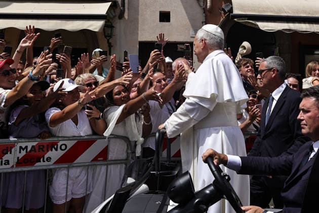 July 26, 2026 - Pope Leo XIV delivers Angelus prayer from the entrance of the Apostolic Building in Castel Gandolfo. EvandroInetti_via ZUMA Wire Rome Italy - ZUMAi15_ 20260726_zaf_i15_004 Copyright: xEvandroxInettix