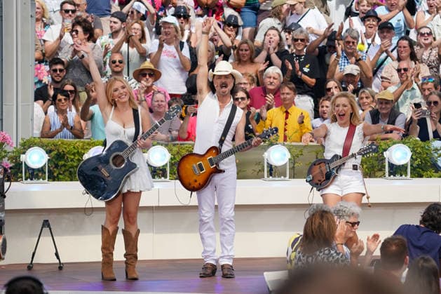ZDF-Fernsehgarten 2026. Lanny Lanner (Lenny), Stefanie Hertel & Johanna Mross im ZDF Fernsehgarten mit dem Motto Family Battle am 26.07.2026 in Mainz. Mainz ZDF Fernsehgarten Rheinland-Pfalz *** ZDF Fernsehgarten 2026: Lanny Lanner, Lenny, Stefanie Hertel, and Johanna Mross on ZDF Fernsehgarten, themed Family Battle, on July 26, 2026, in Mainz, Rhineland-Palatinate