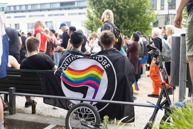 July 26, 2026, Berlin, Berlin, Germany: BERLIN, GERMANY Ã¢â‚¬ JULY 26, 2026: People gather for a vigil at the Brandenburg Gate in Berlin, Germany, in solidarity with those affected by the deadly attack near the city s Christopher Street Day (CSD) Pride celebrations a day earlier. Members of the LGBTQIA+ community and allies mourned the victims, called for unity and reaffirmed their commitment to combating homophobia, transphobia, fascism and all forms of hatred. Speakers also urged politicians and the media not to exploit the tragedy to promote Islamophobic, anti-Arab or other discriminatory narratives. Berlin Germany  - ZUMAq101 20260726_zna_q101_171 Copyright: xZairaxBiaginix