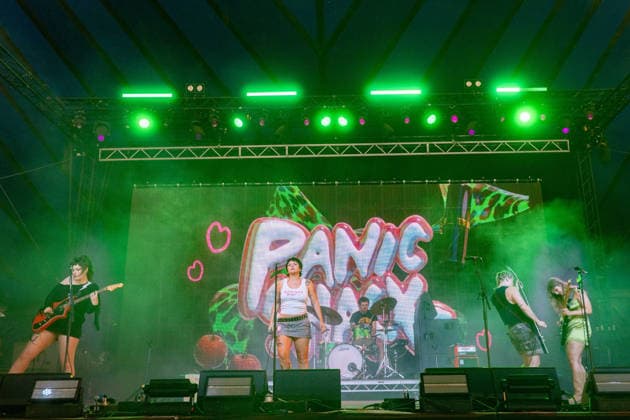 Panic Shack in concert at Latitude Festival at Henham Park in Southwold, UK on 26 July 2026 Romi Lawrence, Sarah Harvey, Emily Smith, Meg Fretwell performing with Panic Shack in concert at Latitude Festival at Henham Park in Southwold, UK on 26 July 2026, Credit:Stephen Keable Avalon UK, Suffolk, Southwold, Henham Park  Copyright: xStephenxKeablex xAvalonx 1118910328