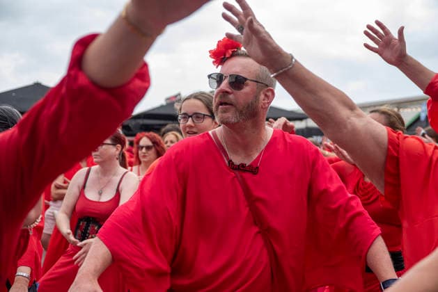 July 26, 2026, London, United Kingdom: A man seen dressed as Kate Bush during a rehearsal of the Most Wuthering Heights Day Ever performance in Folkstone. Hundreds of people attended the annual event called The Most Wuthering Heights Ever 2026 in Folkstone. It is one of the biggest Kate Bush gatherings in the country. People come from as far as New Zealand, USA and Costa Rica to join to the performance. London United Kingdom  - ZUMAs197 20260726_aaa_s197_081 Copyright: xKrisztianxElekx