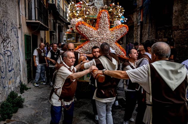 Solemn Procession of Our Lady of Mount Carmel in Palermo PALERMO, ITALY - JULY 26: Solemn Procession of the Silver Statue of the Our Lady of Mount Carmel from the Church of Carmine Maggiore, through the Old Ballaro Market and through the streets of the city, organised by the Venerable Confraternity of Our Lady of Mount Carmel, founded in 1735 on July 26, 2026 in Palermo, Italy. Palermo Sicily Italy Copyright: xStefanoxMontesix