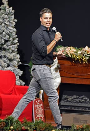 July 26, 2026, Dahlonega, Georgia, USA: Chris Egglesfield at Christmas in a Small Town, University of North Georgia Convocation Center, Dahlonega, Georgia July 26, 2026 Dahlonega USA  - ZUMAs380 20260726_zep_s380_004 Copyright: xDerekxStormx