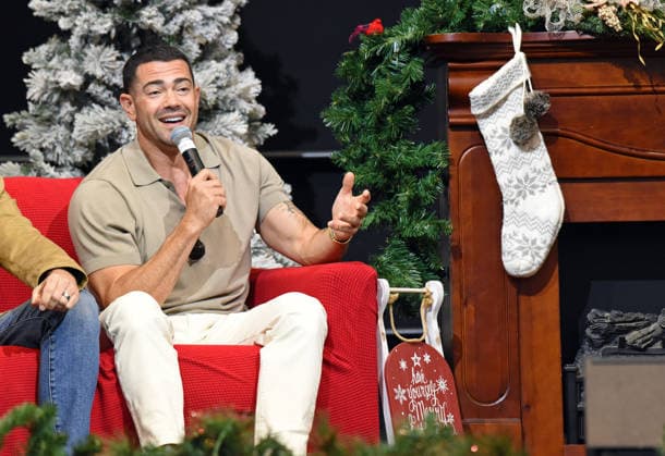 July 26, 2026, Dahlonega, Georgia, USA: Jesse Metcalfe at Christmas in a Small Town, University of North Georgia Convocation Center, Dahlonega, Georgia July 26, 2026 Dahlonega USA  - ZUMAs380 20260726_zep_s380_029 Copyright: xDerekxStormx