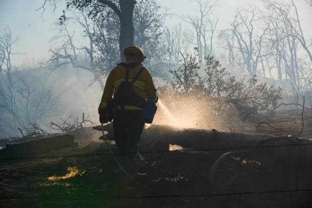 Mines Fire of wildfire continues in Santa Clara County of California SANTA CLARA COUNTY, CALIFORNIA - JULY 26: A view of burning area as crews battle with wildfire named as Mines Fire in Santa Clara County, California on July 26, 2026. Tayfun Coskun Anadolu California United States. Editorial use only. Please get in touch for any other usage.  Copyright: x2026xAnadoluxTayfunxCoskunx