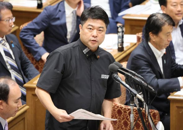July 27, 2026, Tokyo, Japan - Japan s opposition Democratic Party for the People lawmaker Shinji Nagatomo questions to Prime Minister Sanae Takaichi at Lower House s budget committee session at the National Diet in Tokyo on Monday, July 27, 2026. (photo by Yoshio Tsunoda AFLO)  aflo_339282558