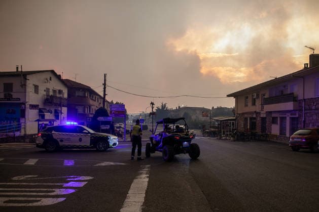 Forest Fires In La Adrada Avila, Spain A forest fire burns in La Adrada, Avila province, Spain, on an July 26, 2026. The Tietar Valley area and the surroundings of La Adrada (Avila) are affected by a joint forest fire crisis between the province of Avila and the Sierra Oeste region of Madrid. La Adrada - Avila MADRID Spain  Copyright: xDavidxCanalesx originalFilename: canalescarvajal-forestfi260725_np6Yj.jpg