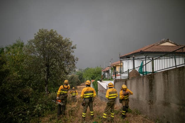 Forest Fires In La Adrada Avila, Spain A forest fire burns in La Adrada, Avila province, Spain, on an July 26, 2026. The Tietar Valley area and the surroundings of La Adrada (Avila) are affected by a joint forest fire crisis between the province of Avila and the Sierra Oeste region of Madrid. La Adrada - Avila MADRID Spain  Copyright: xDavidxCanalesx originalFilename: canalescarvajal-forestfi260725_npVMw.jpg