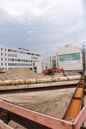 Die Baustelle für das neue Wohn- und Geschäftsviertel am Alten Markt in Potsdam, 26. Juli 2026. Baustelle Alter Markt Potsdam *** The construction site for the new residential and commercial district at the Alter Markt in Potsdam, July 26, 2026 Construction Site at the Alter Markt in Potsdam
