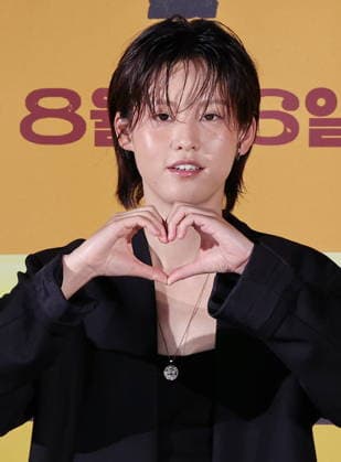 S. Korean actress Lee Yeon S. Korean actress Lee Yeon South Korean actress Lee Yeon, who stars in the new movie The Journey to Gyeongju, poses for a photo during a publicity event in Seoul on July 27, 2026, to promote the movie, set to hit local screens in South Korea on Aug. 26. (Yonhap) 2026-07-27 16:27:47 < 1980-2026 YONHAPNEWS AGENCY. .> ¼­¿ïÆ¯º°½Ã EDITORIAL USE ONLY  Copyright: xx PYH2026072716520034400 YonhapxNewsx yonphotos254916