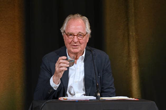 Lesung aus Loriots Szenen einer Ehe mit Senta Berger und Friedrich von Thun, im Toscana Congress in Gmunden, im Rahmen der Salzkammergut Festwochen Gmunden, fotografiert am 26.07.26. Das Bild zeigt den Schauspieler und hier Vortragenden Friedrich von Thun (Friedrich Ernst Peter Paul Maria Thun-Hohenstein 2026 - Lesung aus Loriots Szenen einer Ehe mit Senta Berger und Friedrich von Thun, im Toscana Congress in Gmunden, im Rahmen der Salzkammergut Festwochen Gmunden, am 26.07.26 *** Reading from Loriot’s *Scenes from a Marriage* with Senta Berger and Friedrich von Thun, at the Toscana Congress in Gmunden, as part of the Salzkammergut Festwochen Gmunden, photographed on July 26, 2026. The photo shows the actor and speaker Friedrich von Th
