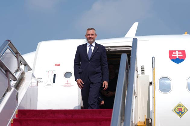 (260727) -- BEIJING, July 27, 2026 -- Slovak President Peter Pellegrini arrives in Beijing, capital of China, on July 27, 2026. Pellegrini arrived here on Monday for a three-day state visit to China at the invitation of Chinese President Xi Jinping. ) CHINA-BEIJING-SLOVAK PRESIDENT-STATE VISIT-ARRIVAL (CN) CaixYang 
