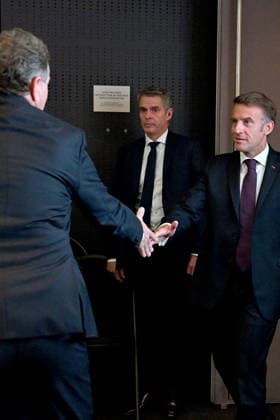 French President Emmanuel Macron attends an interministerial meeting on the response to the wildfires in southwestern France at the French Ministry of the Interior in Beauvau, Paris, on July 27, 2026. Christophe Saidi, Pool Bestimage, PARIS, France  Copyright: xChristophexSaÃ¯di Pool BestimagexChristophexSaÃ¯di Pool Bestimagex
