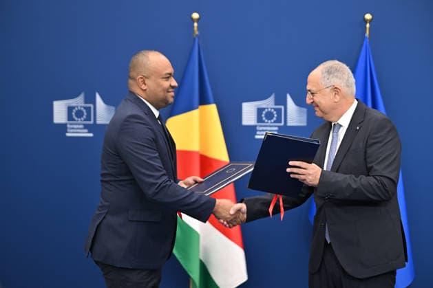 EU, Seychelles renew Sustainable Fisheries Partnership Agreement BRUSSELS, BELGIUM - JULY 27: European Commissioner for Fisheries and Oceans Costas Kadis (R) and Seychelles Minister for Fisheries, Agriculture and the Blue Economy Wallace Cosgrow (L) attend the signing ceremony of the protocol renewing the Sustainable Fisheries Partnership Agreement between the European Union (EU) and Seychelles in Brussels, Belgium, on July 27, 2026. Dursun Aydemir Anadolu Brussels Belgium. Editorial use only. Please get in touch for any other usage.  Copyright: x2026xAnadoluxDursunxAydemirx