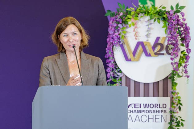 27.07.2026. Düsseldorf. Die Präsidentin des Aufsichtsrat vom Aachen-Laurensberger Rennverein e.V. (ALRV) Stefanie Peters beim Pressegespräch zur Reit WM 2026 in Aachen. Vom 11. bis 23. August 2026 verwandelt sich der Allianz Park Aachen für die FEI World Championships in eine Bühne für Gold, Silber und Bronze in sechs Disziplinen. Die Stadt Aachen und ganz Nordrhein-Westfalen sind Gastgeber für Athletinnen und Athleten aus mehr als 60 Nationen und über eine halbe Millionen Besucherinnen und Besucher. Erstmals wird auch der Para-Reitsport bei einer Reit-Weltmeisterschaft integriert. Düsseldorf Staatskanzlei, Horionplatz 1 Nordrhein-Westfalen Deutschland *** July 27, 2026, Düsseldorf: Stefanie Peters, Chairwoman of the Supervisory B