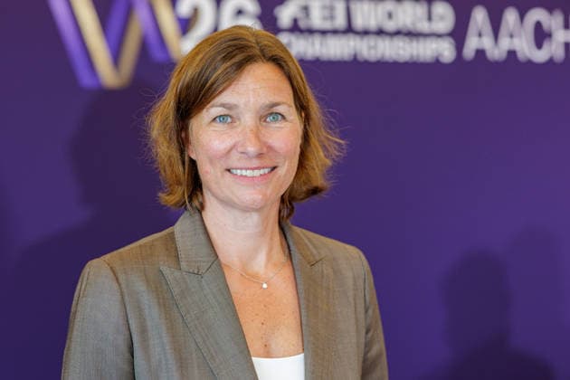 27.07.2026. Düsseldorf. Die Präsidentin des Aufsichtsrat vom Aachen-Laurensberger Rennverein e.V. (ALRV) Stefanie Peters beim Pressegespräch zur Reit WM 2026 in Aachen. Vom 11. bis 23. August 2026 verwandelt sich der Allianz Park Aachen für die FEI World Championships in eine Bühne für Gold, Silber und Bronze in sechs Disziplinen. Die Stadt Aachen und ganz Nordrhein-Westfalen sind Gastgeber für Athletinnen und Athleten aus mehr als 60 Nationen und über eine halbe Millionen Besucherinnen und Besucher. Erstmals wird auch der Para-Reitsport bei einer Reit-Weltmeisterschaft integriert. Düsseldorf Staatskanzlei, Horionplatz 1 Nordrhein-Westfalen Deutschland *** July 27, 2026, Düsseldorf: Stefanie Peters, Chairwoman of the Supervisory B