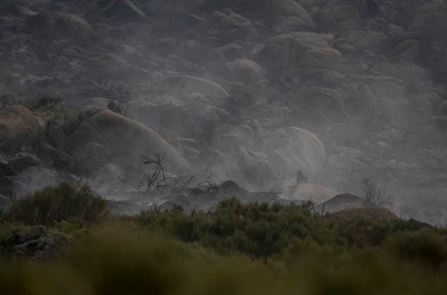 The fire in Ávila is now the largest in Spain’s history, having burned 55,000 hectares. View of the smoke from the wildfire on July 27, 2026, in Mijares, Ávila, Castile and León, Spain. The forest fire in Burgohondo, Ávila, has burned 55,000 hectares, making it the largest fire on record in Spain. Currently, firefighting efforts are focused on two active zones of concern to crews: the Mijares Pass and the area surrounding the municipality of Casillas. JULY 27, 2026 Ávila, Castile and León Ávila, Castile and León, Spain  Copyright: xAlbertoxOrtegax 7689426