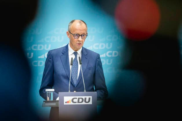 Friedrich Merz, Bundeskanzler und Parteivorsitzender der CDU, spricht zu den Medien in Berlin, 27.07.2026. Berlin Deutschland *** Friedrich Merz, Federal Chancellor and CDU Party Chairman, speaks to the media in Berlin, July 27, 2026, Berlin, Germany Copyright: xJulianexSonntagx