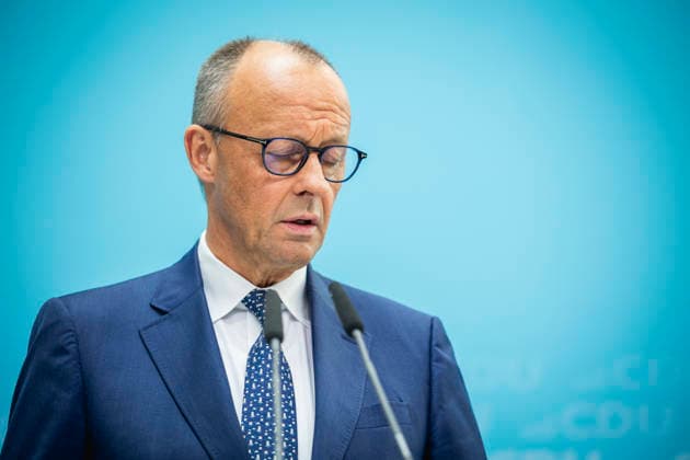 Friedrich Merz, Bundeskanzler und Parteivorsitzender der CDU, spricht zu den Medien in Berlin, 27.07.2026. Berlin Deutschland *** Friedrich Merz, Federal Chancellor and CDU Party Chairman, speaks to the media in Berlin, July 27, 2026, Berlin, Germany Copyright: xJulianexSonntagx