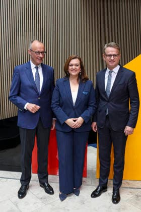 Bundeskanzler und Parteivorsitzender der CDU Friedrich Merz, Franziska Hoppermann und Carsten Linnemann nach CDU Gremiensitzungen im Konrad Adenauer Haus am 27.07.26 in Berlin Friedrich Merz, Franziska Hoppermann und Carsten Linnemann bei Pressekonferenz in Berlin *** Federal Chancellor and CDU Party Chairman Friedrich Merz, Franziska Hoppermann, and Carsten Linnemann after CDU committee meetings at the Konrad Adenauer House on July 27, 2026, in Berlin; Friedrich Merz, Franziska Hoppermann, and Carsten Linnemann at a press conference in Berlin