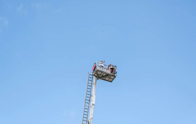Sven Schulze besucht Feuerwehr EUR, Deutschland, Dessau, 27.07.2026: Sven Schulze (CDU) Ministerpräsident von Sachsen-Anhalt besucht einen Einsatztag der Berufsfeuerwehr Dessau-Roßlau. *** Sven Schulze Visits Fire Department EUR, Germany, Dessau, July 27, 2026 Sven Schulze, CDU Minister-President of Saxony-Anhalt, visits the Dessau-Roßlau Professional Fire Department during a day of operations