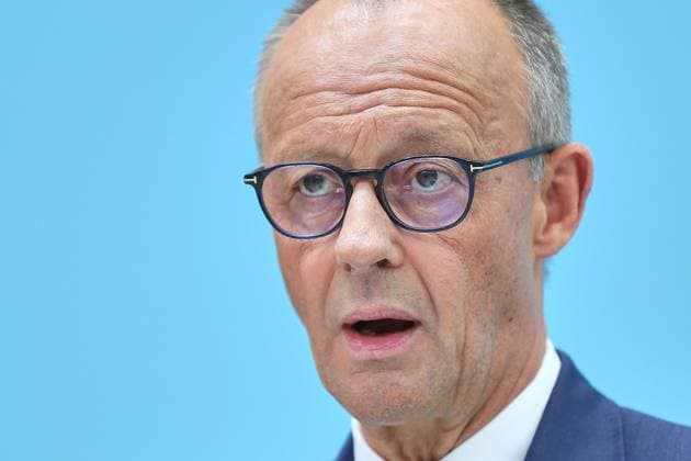 Berlin, Deutschland, 27.07.2026: Konrad-Adenauer-Haus: CDU-Bundesvorstandssitzung: Bundeskanzler Friedrich Merz auf einer Pressekonferenz nach einer Gremiensitzung. *** Berlin, Germany, July 27, 2026; Konrad Adenauer House; CDU Federal Executive Committee Meeting; Federal Chancellor Friedrich Merz at a press conference following a committee meeting Copyright: xdtsxNachrichtenagenturx dts_128645