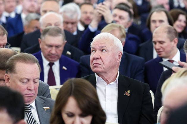 RUSSIA, MOSCOW - JULY 27, 2026: Russian State Duma member Viktor Sobolev (C) during a meeting between Russia s President Putin and Russian State Duma members in the Grand Kremlin Palace. Sofya Sandurskaya TASS  95534717