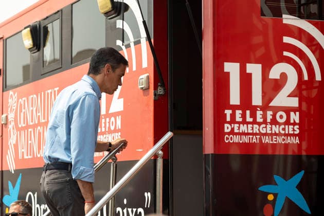 Sánchez Visits the Forward Command Post in Vall d Uixó, Castellón Prime Minister Pedro Sánchez visits the Forward Command Post in Vall d Uixó on July 27, 2026, in Vall d’Uixó, Castellón, Valencian Community, Spain. During his visit, Sánchez met with the heads of the emergency and coordination teams working in the areas affected by the fire. JULY 27, 2026 Carme Ripollé Vall d’Uixó, Castellón, Valencian Community Vall d’Uixó, Castellón, Valencian Community Spain  Copyright: xCarmexRipollÃ sx 7689808