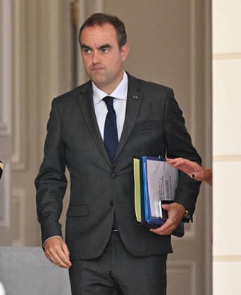 French government weekly cabinet meeting at Elysee Palace in Paris PARIS, FRANCE - JULY 27: French Prime Minister Sebastien Lecornu leaves after a weekly cabinet meeting at the Elysee Palace in Paris, France on July 27, 2026. Mustafa Yalcin Anadolu Paris France. Editorial use only. Please get in touch for any other usage.  Copyright: x2026xAnadoluxMustafaxYalcinx