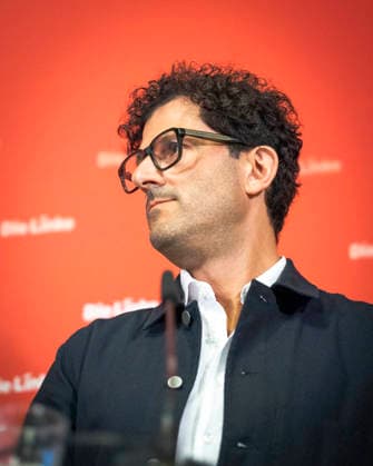 Luigi Pantisano, Vorsitzender der Partei Die Linke, aufgenommen im Rahmen einer Pressekonferenz in Berlin, 27.07.2026 Berlin Deutschland *** Luigi Pantisano, chairman of the party Die Linke, photographed during a press conference in Berlin on July 27, 2026, Berlin, Germany Copyright: xYonaxElsnerx