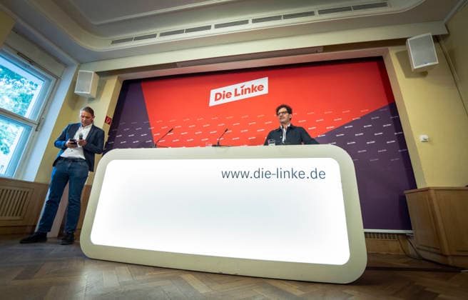 (L-R) Goetz Lange, Pressesprecher die Linke und Parteivorsitzender der Linke Luigi Pantisano, aufgenommen in Berlin, 27.07.2026 *** L. R. Goetz Lange, press spokesperson for Die Linke, and Luigi Pantisano, party chair of Die Linke, photographed in Berlin on July 27, 2026 Copyright: xYonaxElsnerx