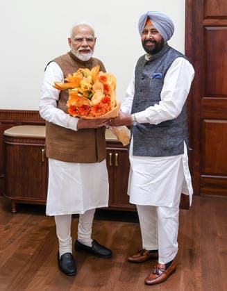 RECORD DATE NOT STATED Punjab BJP President Kewal Singh Dhillon meets PM Modi New Delhi, Jul 27 (ANI): Punjab BJP President Kewal Singh Dhillon meets Prime Minister Narendra Modi, in New Delhi on Monday. (@KewalDhillonPB X ANI Photo) NEW DELHI Delhi India Copyright: xANIx ANI_20260727497