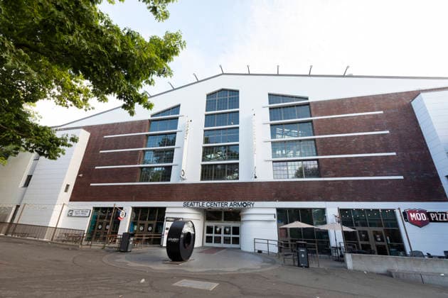July 27, 2026, Seattle, Washington, USA: The Seattle Center Armory remains closed the morning after a shooting left three people dead at the Bite of Seattle festival in Seattle on Monday, July 27, 2026. Seattle USA - ZUMAg235 20260727_zap_g235_001 Copyright: xPaulxChristianxGordonx
