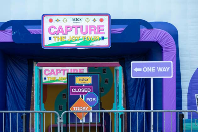 July 27, 2026, Seattle, Washington, USA: A vendorÃ¢â‚¬â ¢s kiosk is abandoned the morning after a shooting left three people dead at the Bite of Seattle festival in Seattle on Monday, July 27, 2026. Seattle USA  - ZUMAg235 20260727_zap_g235_004 Copyright: xPaulxChristianxGordonx