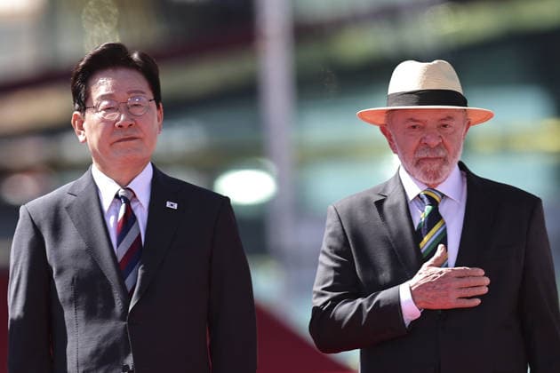 South Korean President Lee Jae Myung visits Brazil BRASILIA, BRAZIL - JUL 27: South Korean President Lee Jae Myung, flanked by his wife Kim Hea Kyung observes a presentation of troops, as he is being welcomed by Brazilian President Luiz Inacio Lula da Silva and his wife Rosangela Janja da Silva, at the Alvorada Palace in Brasilia, Brazil, July 27, 2026. Mateus Bonomi Anadolu Brasilia Brazil. Editorial use only. Please get in touch for any other usage.  Copyright: x2026xAnadoluxMateusxBonomix