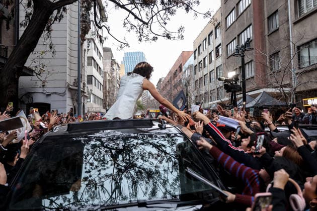 July 27, 2026, Santiago, Chile: Spanish singer ROSALIA greets her fans before her concert in Santiago, Chile. Santiago Chile  - ZUMAu105 20260727_zip_u105_009 Copyright: xManuelxUrzuax