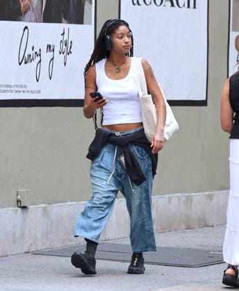 Willow Smith out in New York Will Smith s daughter singer actress Willow Smith is walking on the street in Soho, New York on July 27, 2026. Photo by Dylan Travis ABACAPRESS.COM New York NY  Copyright: xDylanxTravis ABACAx