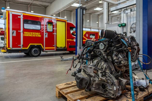 Firefighters Logistics And Maintenance Centre - Bordeaux Mechanics and technical staff from the Logistics and Maintenance Department of the Gironde Fire and Rescue Service (SDIS 33) repair, service and re-equip fire engines and emergency vehicles in support of ongoing wildfire response operations in Bordeaux, France, on July 27, 2026. Photo by Margot Le Gonidec ABACAPRESS.COM Bordeaux France  Copyright: xLexGonidecxMargot ABACAx