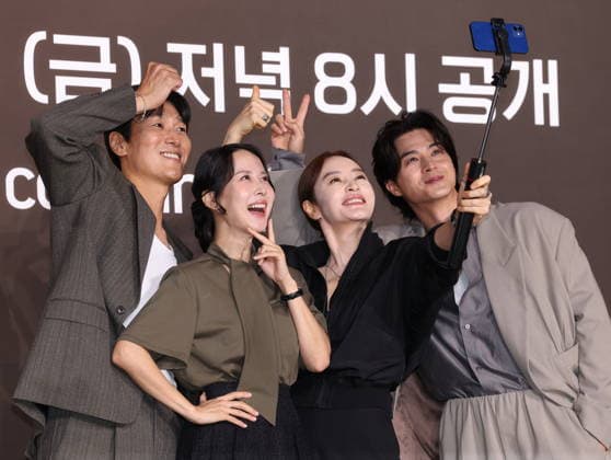 Drama The Affair was Just the Beginning Drama The Affair was Just the Beginning The stars of The Affair was Just the Beginning an original series by Coupang Play -- Kim Jae-chul, Jo Yeo-jung, Kim Hye-soo and Kim Ji-hoon (L t R) -- pose for a photo during a publicity event in Seoul on July 28, 2026. The eight-episode series will be released worldwide on July 31. (Yonhap) 2026-07-28 13:15:59 < 1980-2026 YONHAPNEWS AGENCY. .> ¼­¿ïÆ¯º°½Ã EDITORIAL USE ONLY  Copyright: xx PYH2026072812440034400 YonhapxNewsx yonphotos254978